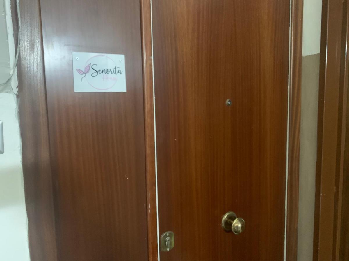 Appartamento Senorita House Napoli Esterno foto